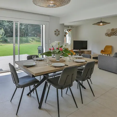 Familiale Proche Plage&forêt Avec Piscine Privée à Sur Jard-sur-Mer