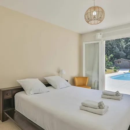 Familiale Proche Plage&forêt Avec Piscine Privée à Sur Jard-sur-Mer