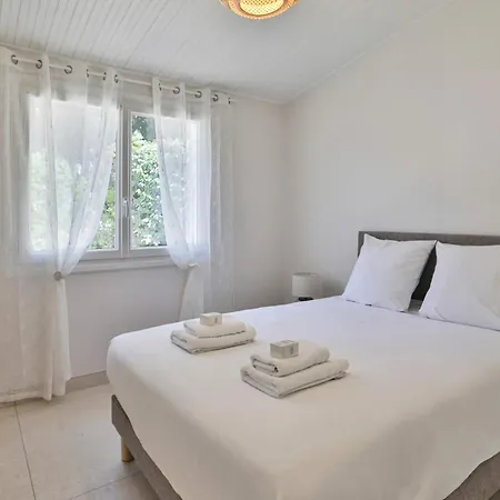 Familiale Proche Plage&forêt Avec Piscine Privée à Sur Villa *